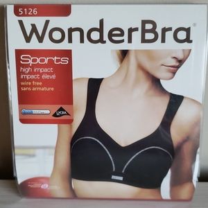 Brand new Wonderbra sports bra